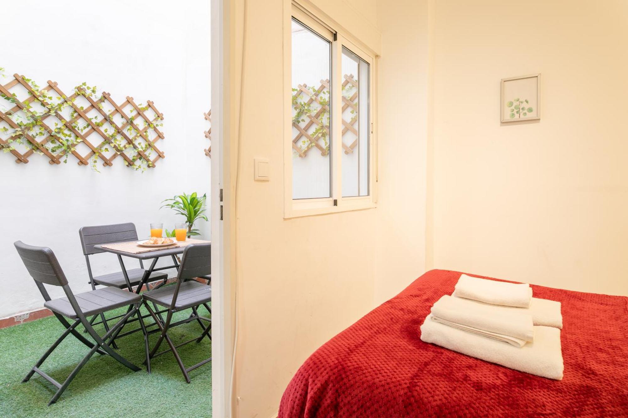 Apartamentos San Leandro, Centro Alicante Eksteriør billede