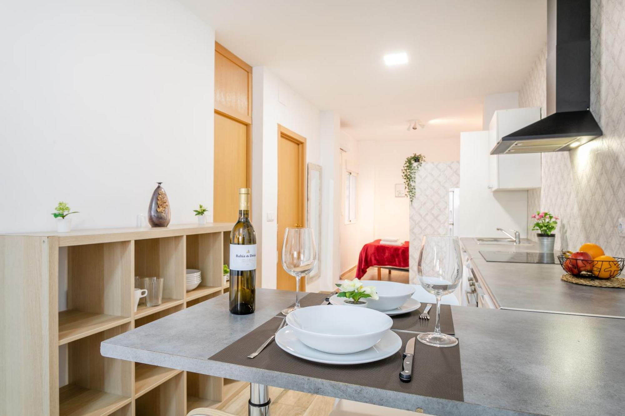 Apartamentos San Leandro, Centro Alicante Eksteriør billede