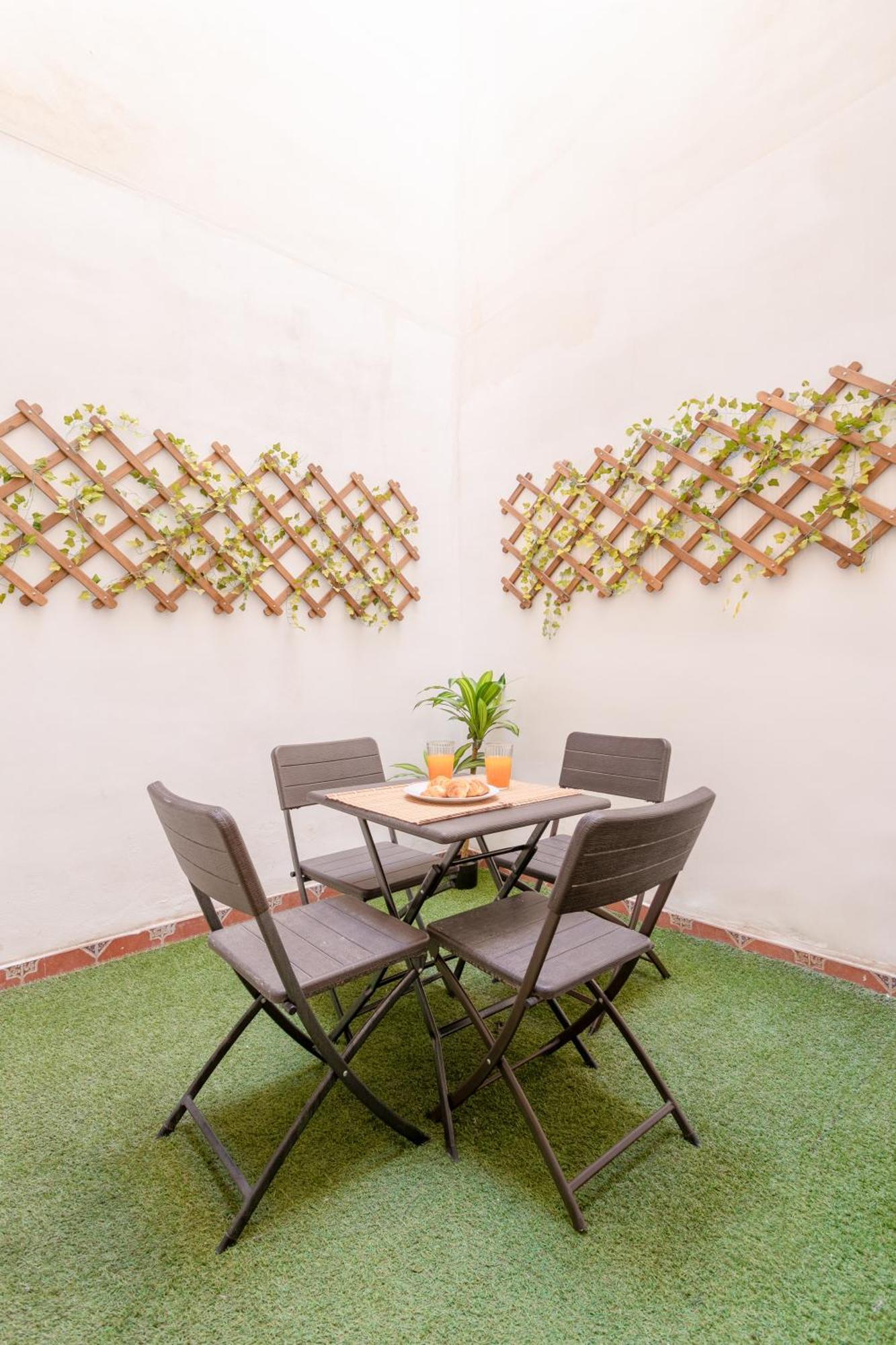 Apartamentos San Leandro, Centro Alicante Eksteriør billede