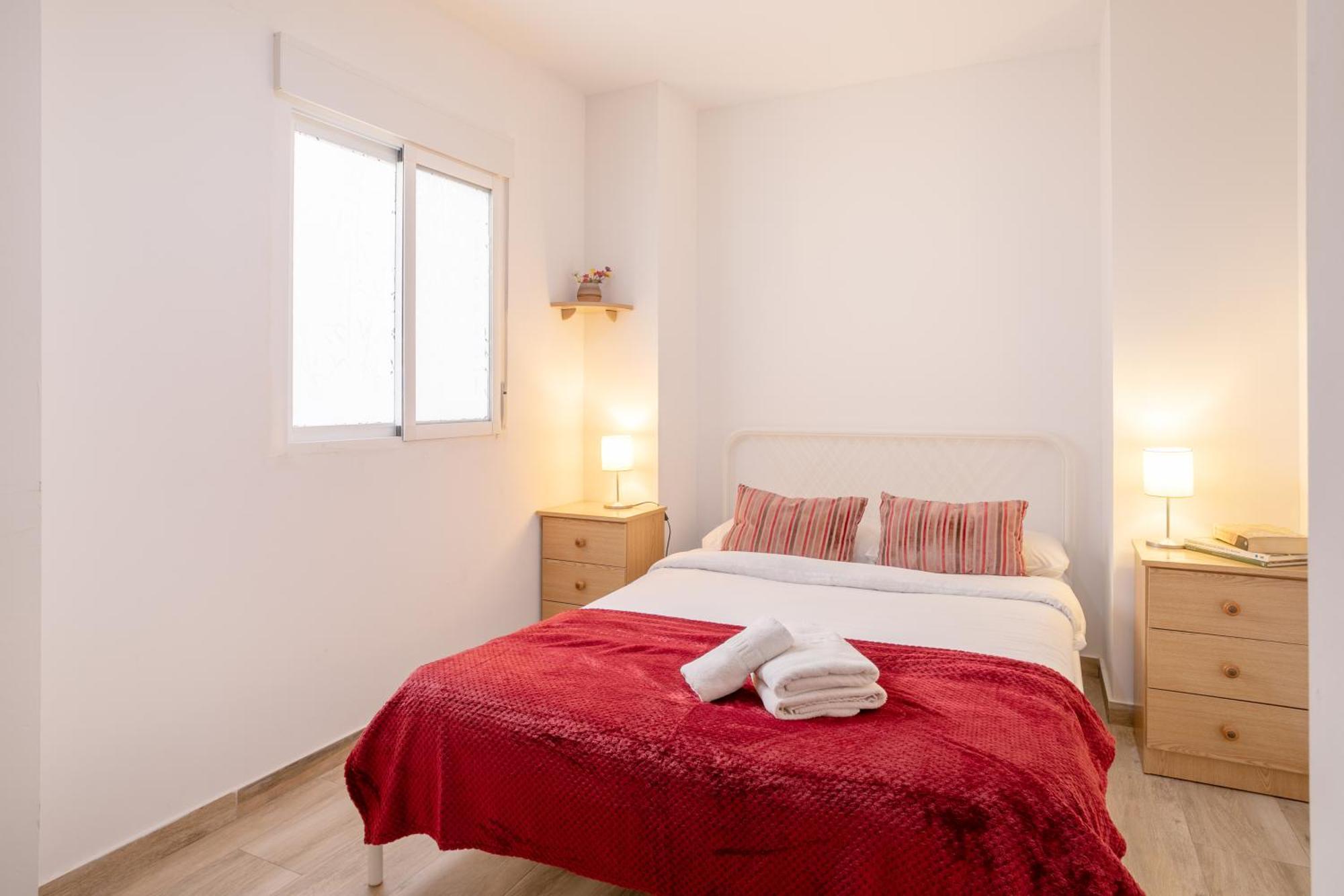 Apartamentos San Leandro, Centro Alicante Eksteriør billede
