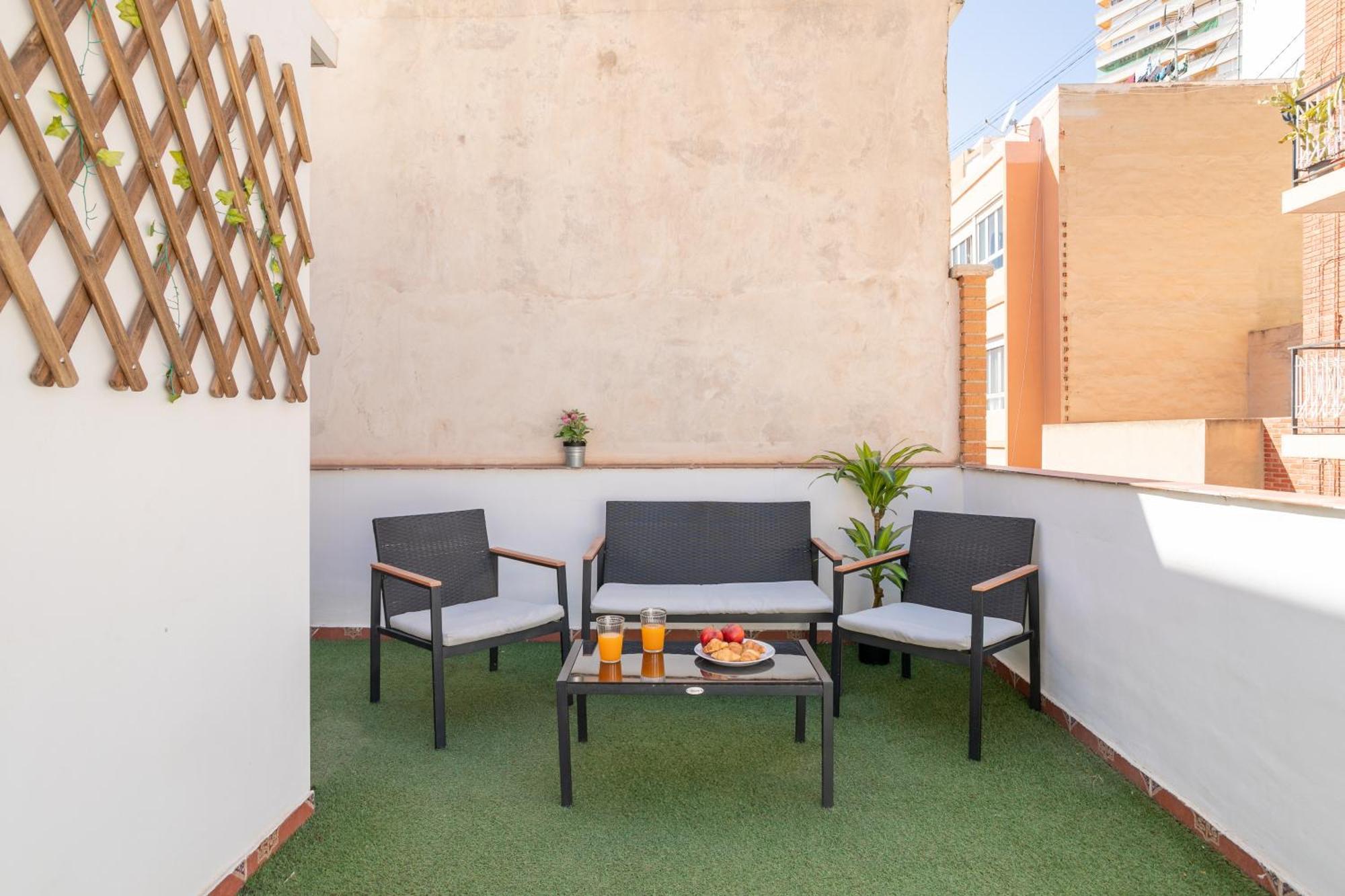 Apartamentos San Leandro, Centro Alicante Eksteriør billede